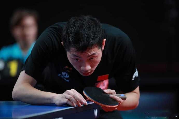 关注官方门 关注官方门